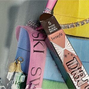 - 5 Benefit Cosmetics Gimme Brow+ Volumizing Fiber Eyebrow Pencil - Shade 5